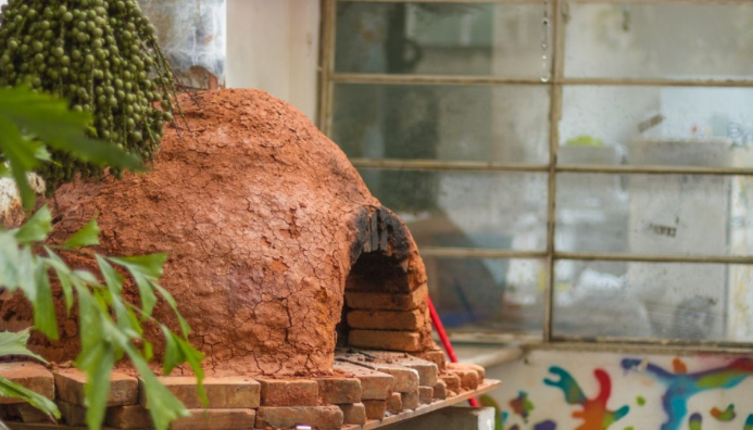 Curso De Construcción De Horno De Barro Y Parrilla Para Asar